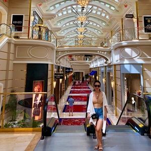 Meet your Posher, Johna